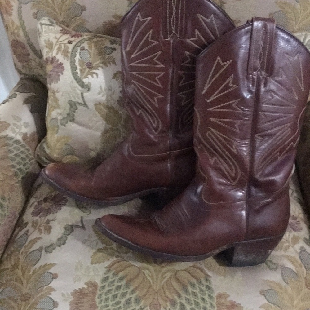Cowboy boots 7